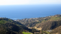 Panoramic ridge view from Top of the World in Alta Laguna Park